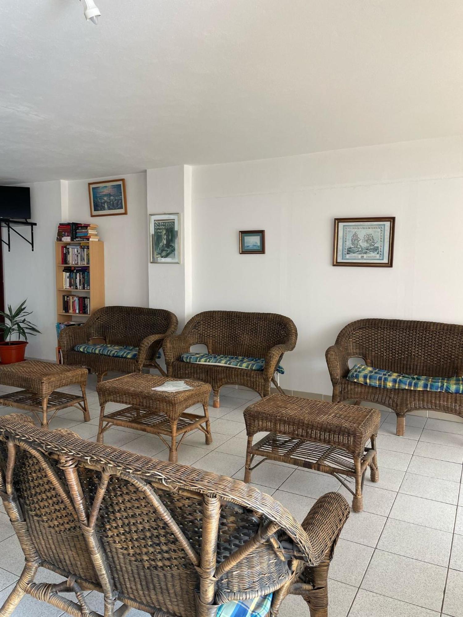Apartamento T1 Todo Equipado Albufeira Luaran gambar